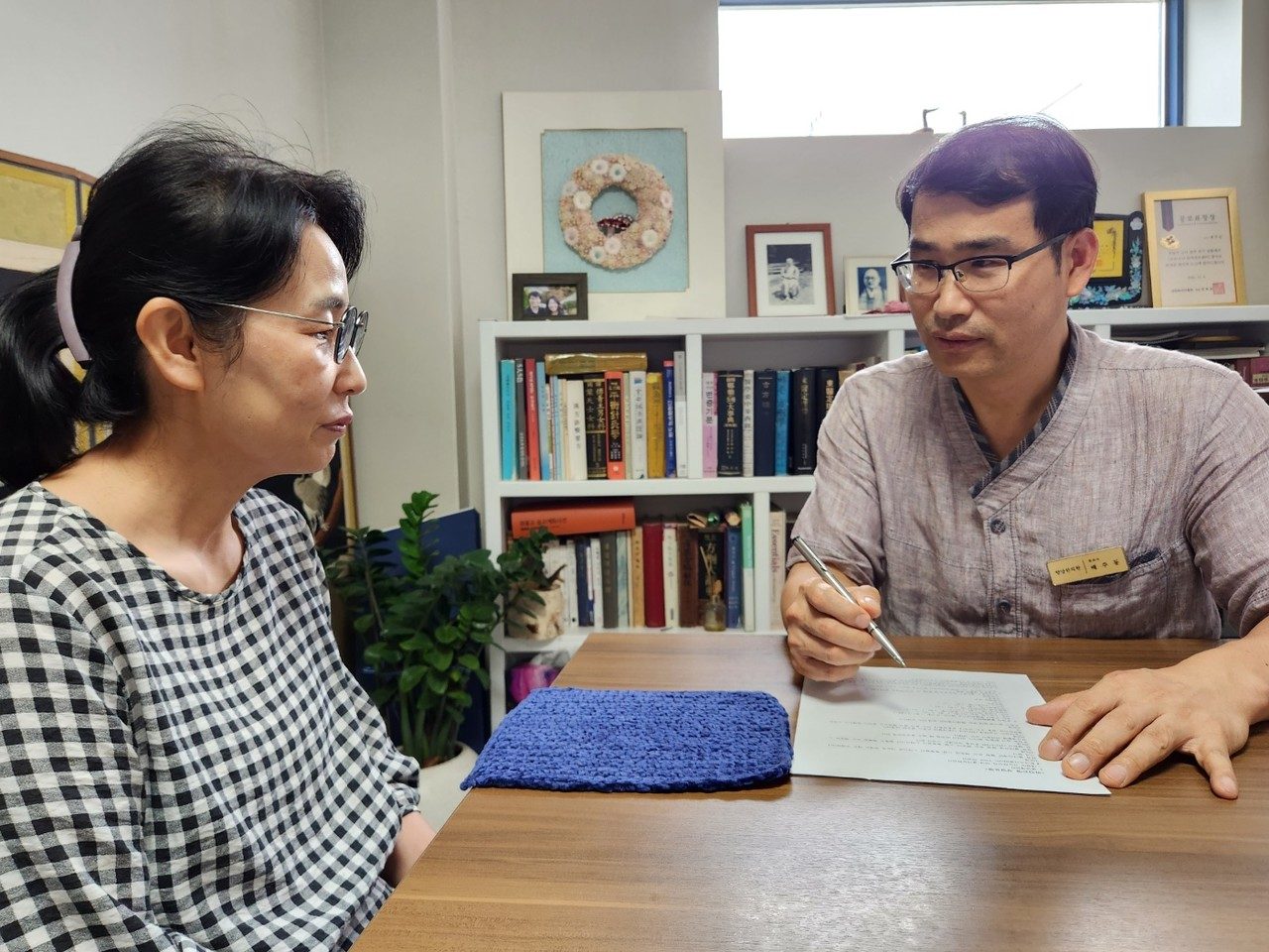 파킨슨 환자 일상 관리, 외출·목욕·식사 이렇게 바꾸면 훨씬 편해집니다